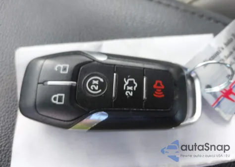 2016 Ford Fusion Hybrid Titanium from USA, damaged, VIN 3FA6P0RU3GR203721